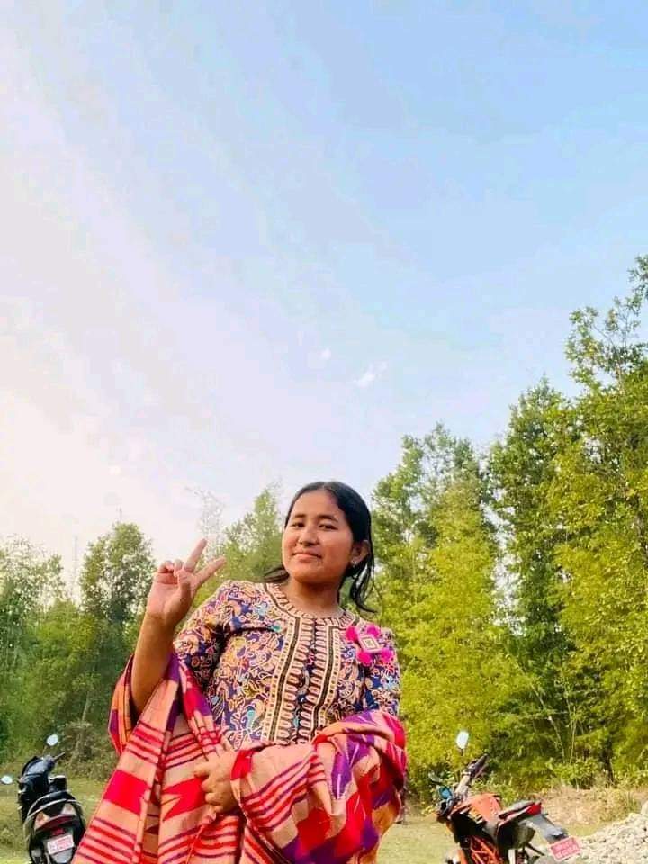 रोहिना बनिन एस.इ.इ.चुलाचुली टपर