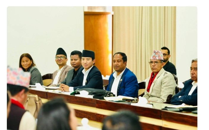 सुहाङले गरे बालेन लाई इलाममा पर्यटन सम्भावनाको ब्रीफिङ्ग