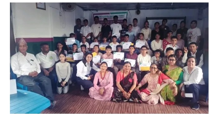 बाल बचत कर्ताहरु बिच हाजिरिजवाफ प्रतियोगिता