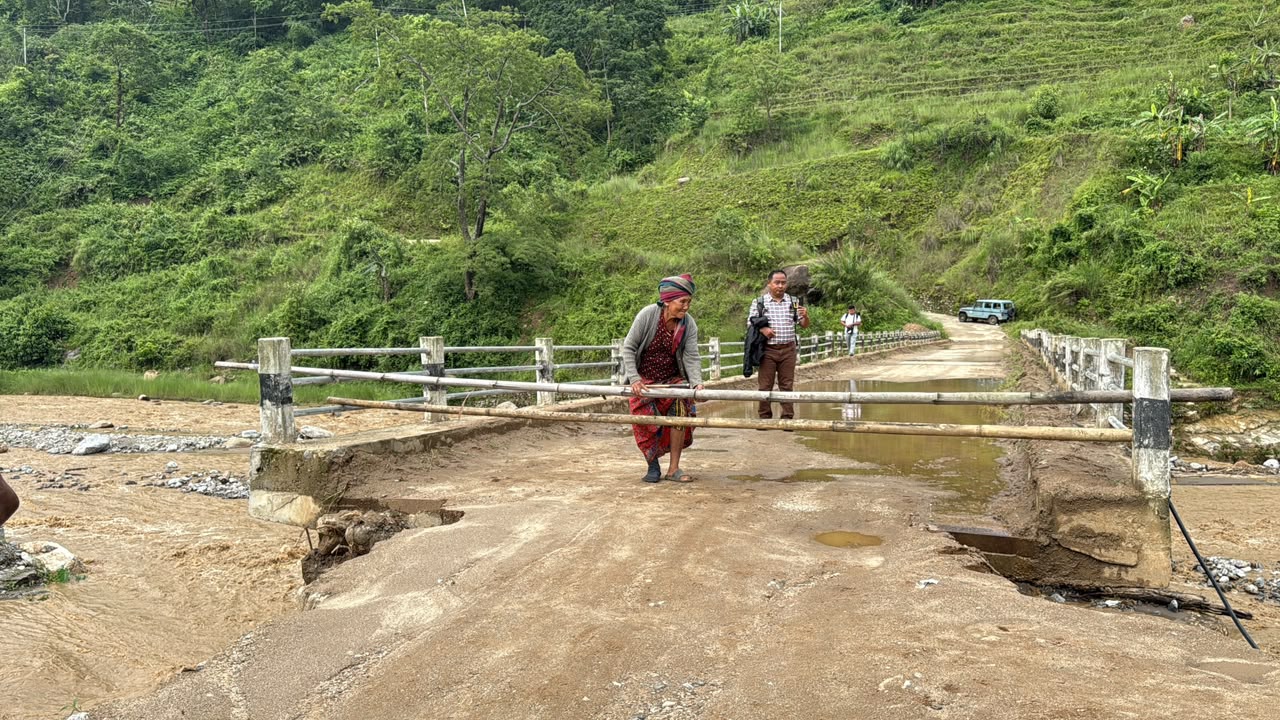 सदरमुकाम सँग माङसेबुङ गाउपालिकाको यातायात सम्पर्क बिच्छेद